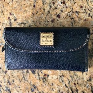 Dooney & Bourke Woman’s Wallet